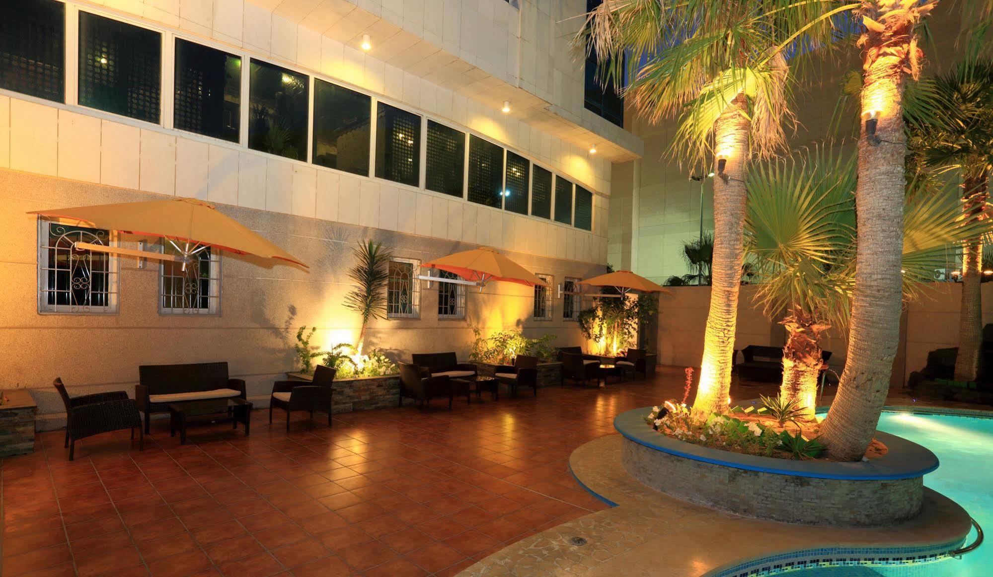 Boudl Al Shatea Dammam Luaran gambar