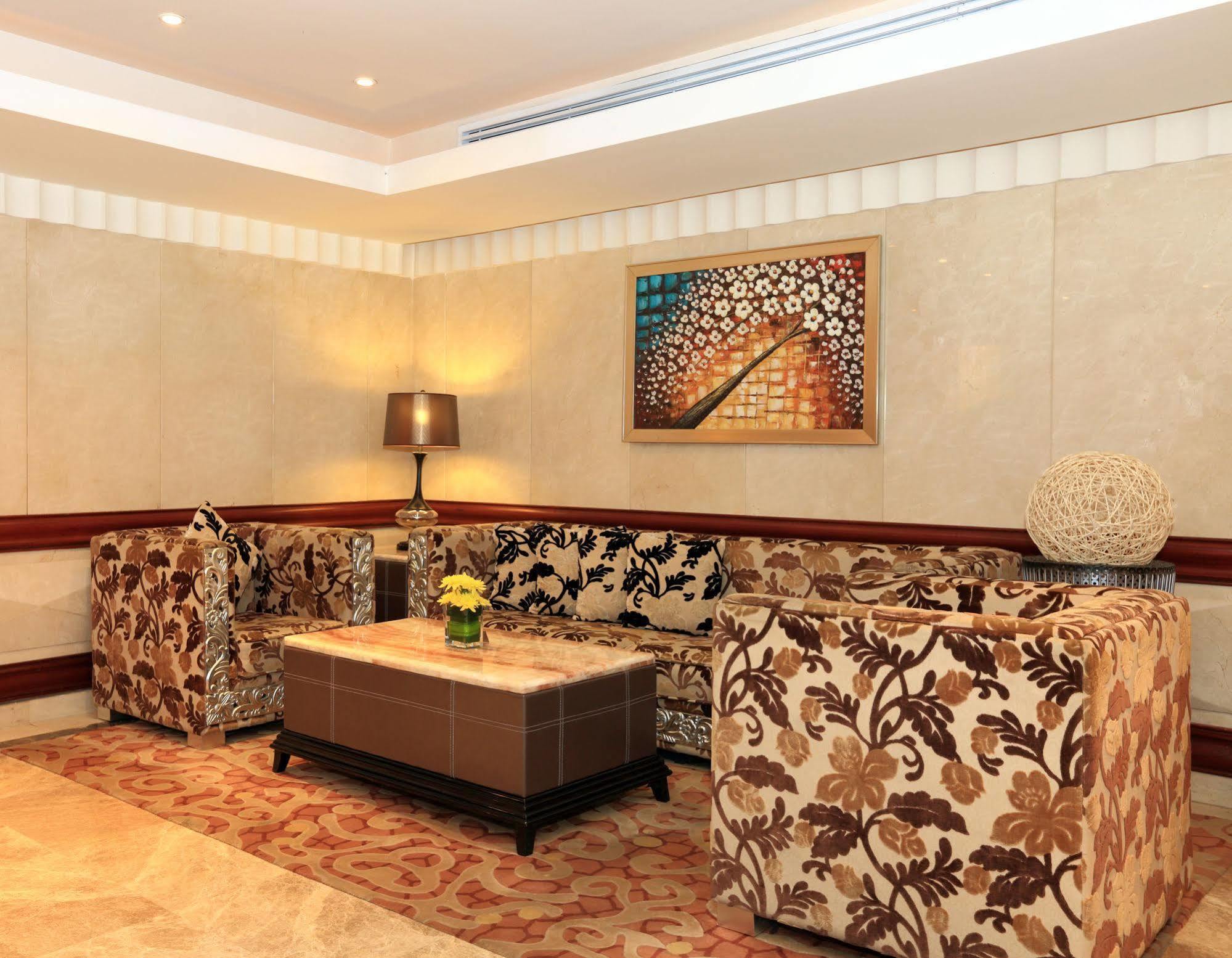 Boudl Al Shatea Dammam Luaran gambar