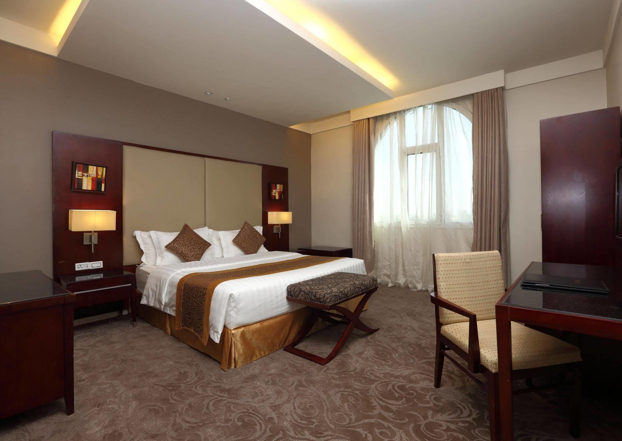 Boudl Al Shatea Dammam Luaran gambar
